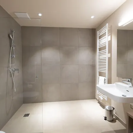 Dormio Aparthotel 4*