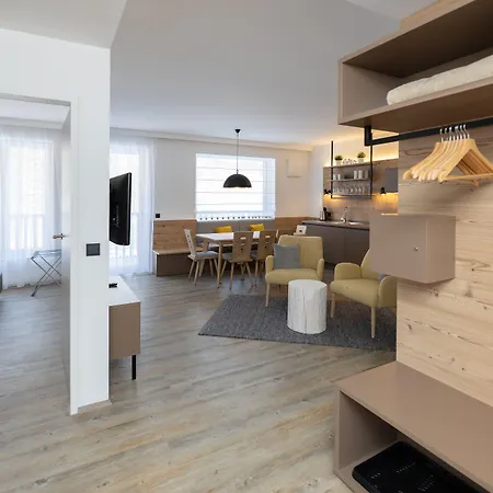 アパートホテル Dormio